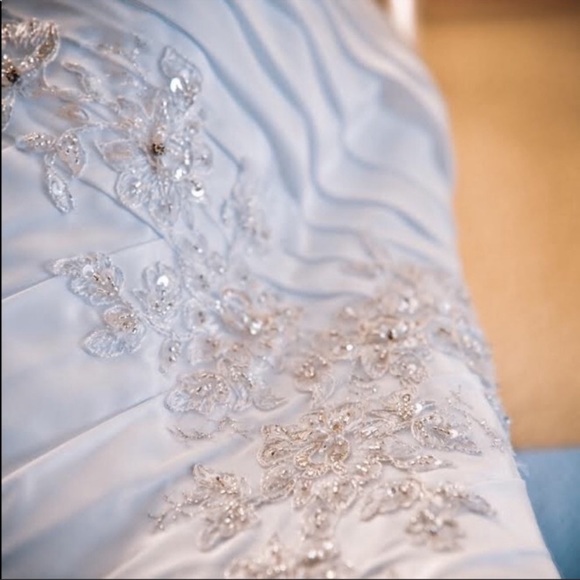 Isabella Chessari Beaded Strapless Wedding Dress Size 10 - Picture 6 of 8